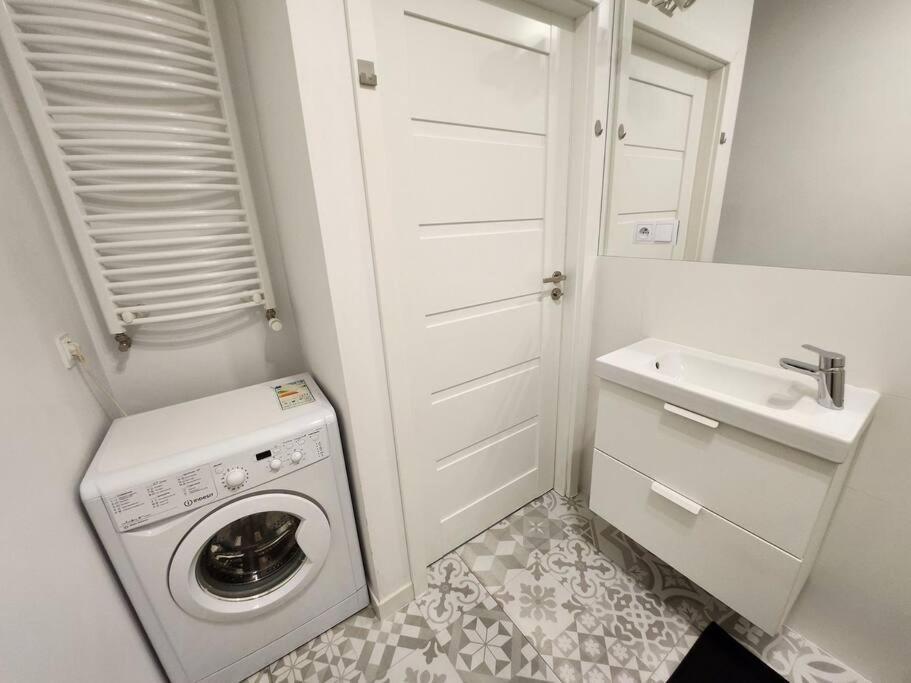 Apartstars - Powstancow #32 With Terrace Rzeszów Eksteriør billede