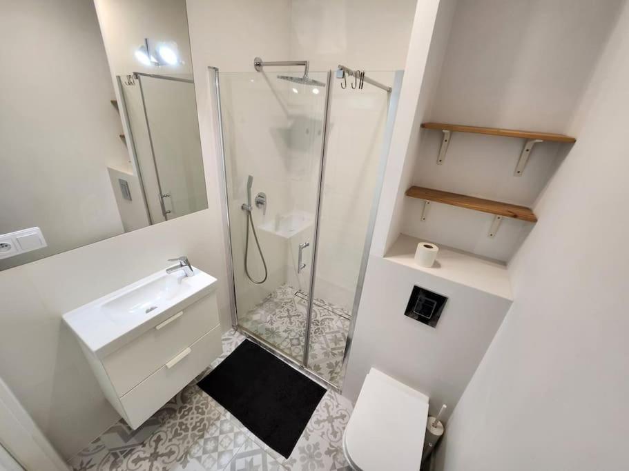 Apartstars - Powstancow #32 With Terrace Rzeszów Eksteriør billede